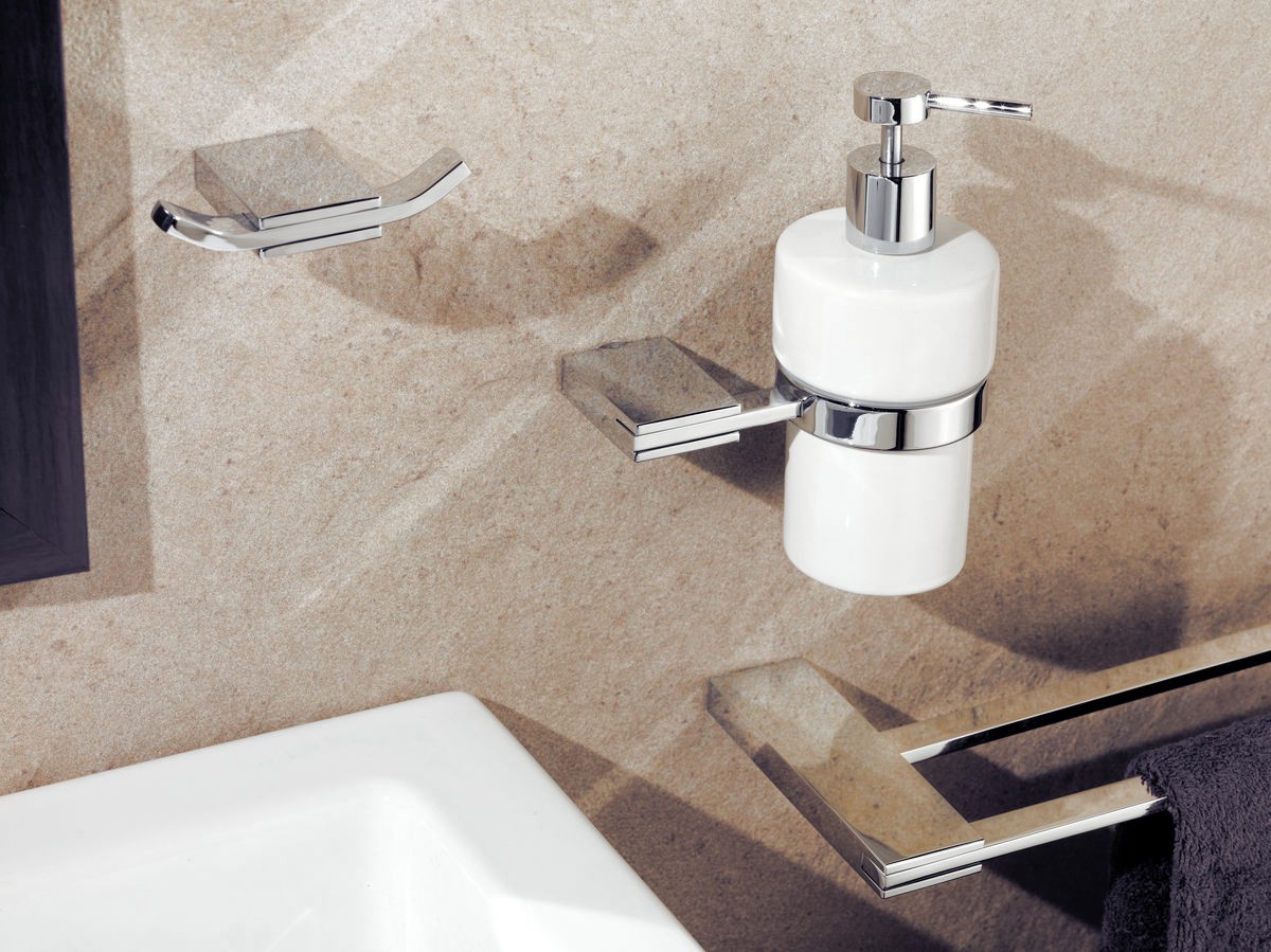 VBS Srl - accessorio bagno adesivo porta rotolo con copertura